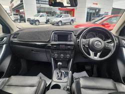 2014 Mazda
CX-5 Akera