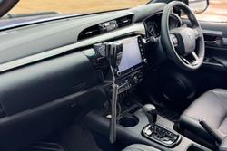 2024 Toyota
Hilux Rogue 48V