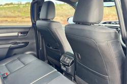 2024 Toyota
Hilux Rogue 48V