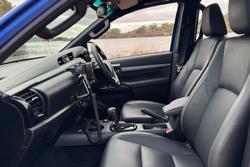 2024 Toyota
Hilux Rogue 48V