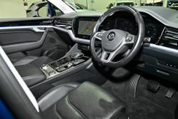 2019 Volkswagen
Touareg 190TDI Launch Edition