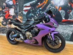 2020 Honda CBR650R PURPLE/BLACK