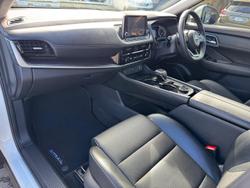 2022 Nissan
X-TRAIL ST-L