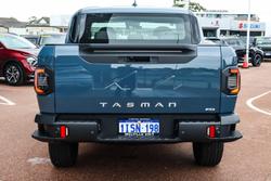 2025 Kia
Tasman SX+