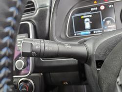 2019 Nissan
                LEAF 