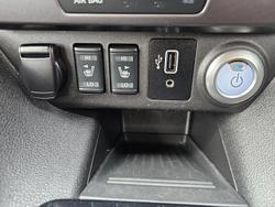 2019 Nissan
                LEAF 