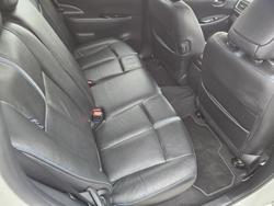 2019 Nissan
                LEAF 
