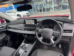2022 Mitsubishi
                Outlander LS
