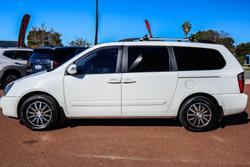 2011 Kia
Grand Carnival Platinum