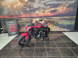 2018 Kawasaki ZR 900 RED