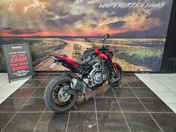 2018 Kawasaki ZR 900 RED