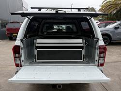 2018 Isuzu
D-MAX LS-M