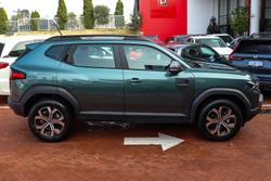 2025 Renault
                Duster Evolution