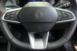 2025 Renault
                Duster Evolution