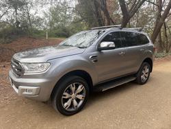 2017 Ford
Everest Titanium