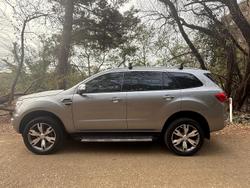 2017 Ford
Everest Titanium