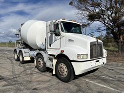 Kenworth T359
