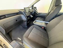 2022 Hyundai
STARIA