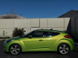 2014 Hyundai
Veloster + Coupe D-CT