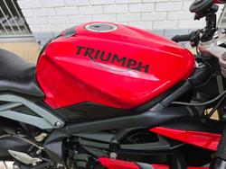 2015 Triumph DAYTONA 675 Red