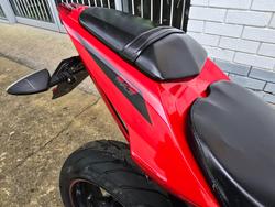 2015 Triumph DAYTONA 675 Red