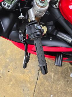 2015 Triumph DAYTONA 675 Red