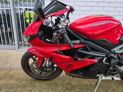 2015 Triumph DAYTONA 675 Red