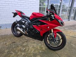 2015 Triumph DAYTONA 675 Red