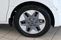 2022 Hyundai
STARIA