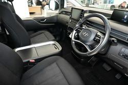 2022 Hyundai
STARIA