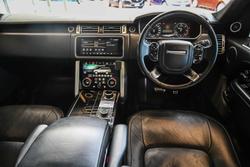 2019 Land Rover
Range Rover SDV6 Vogue