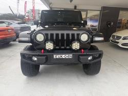 2017 Jeep
                Wrangler Sport