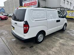 2018 HYUNDAI
iLOAD 3S TWIN SWING