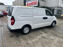 2018 HYUNDAI
iLOAD 3S TWIN SWING