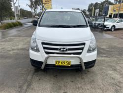 2018 HYUNDAI
iLOAD 3S TWIN SWING