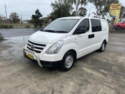 2018 HYUNDAI
iLOAD 3S TWIN SWING