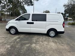 2018 HYUNDAI
iLOAD 3S TWIN SWING