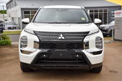 2024 Mitsubishi Outlander ES