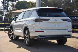 2025 Mitsubishi Outlander Aspire