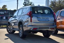 2024 Mitsubishi Pajero Sport GLX