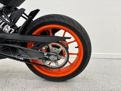 2021 Ktm 390 DUKE White