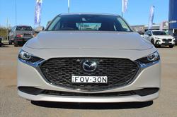 2024 MAZDA
                Mazda3 G20 EVOLVE