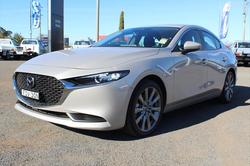 2024 MAZDA
                Mazda3 G20 EVOLVE