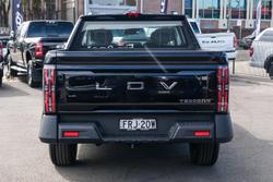 2025 LDV
Terron 9 Origin