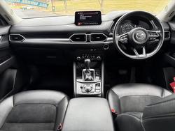 2022 Mazda
CX-5 Touring