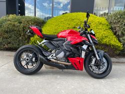 Ducati Streetfighter V2