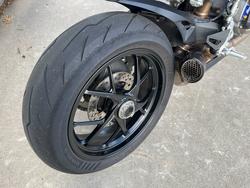 2022 DUCATI STREETFIGHTER V2 Red
