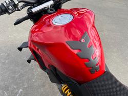 2022 DUCATI STREETFIGHTER V2 Red