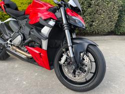 2022 DUCATI STREETFIGHTER V2 Red