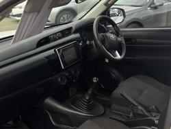 2019 Toyota
Hilux Workmate